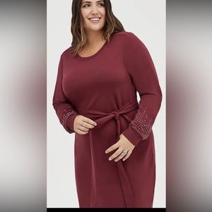 Torrid Women's SZ 3 Pullover Long sleeve Dress Embellished Burgundy NWT Stretch